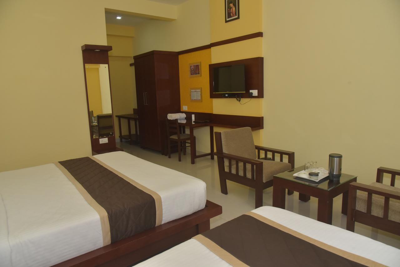 Hotel Akshayadhara Subrahmanya 外观 照片